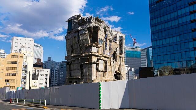 建築に20年！｢三田のサグラダファミリア｣の圧巻 地下室や屋上
