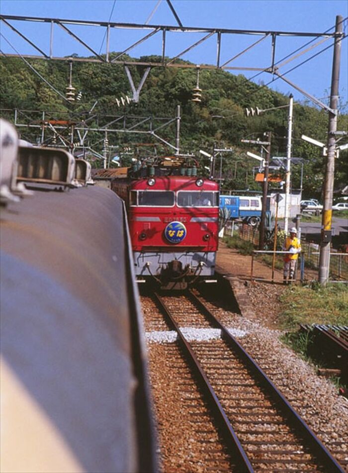「有明」の運転台から見た寝台特急「なは」