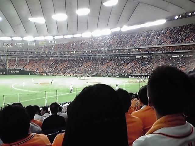 座席がうまるとこうなる内野B指定からの景観
