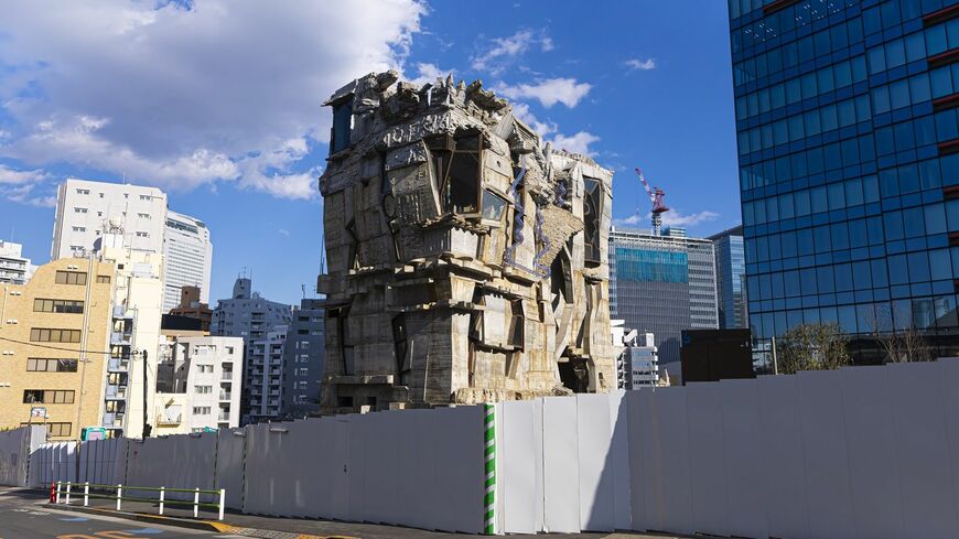 三田 ガウディ サクラダファミリア 岡啓輔