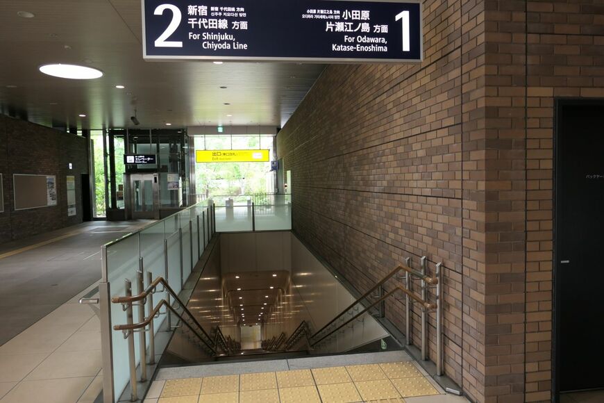 世田谷代田駅　コンコース