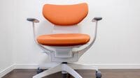 コクヨの｢高機能オフィスチェア｣がすごいワケ あの｢アーロンチェア｣と何が違うのか