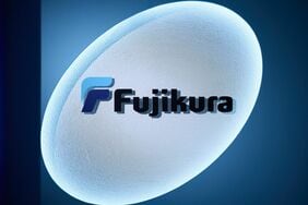 フジクラショック緩和､今期見通しの上方修正でストップ高買い気配…｢懸念材料払しょく｣の声