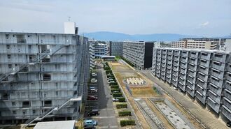 岐阜の｢巨大な県営団地｣個性豊かな"部屋の内部"