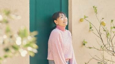 藤原美智子さん67歳「今はまだグレイヘアを選ばない」。白髪や薄毛の