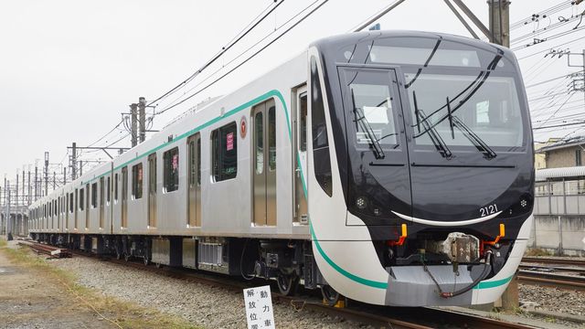 赤い京急電鉄に突如現れた 白い電車 の正体 通勤電車 東洋経済オンライン 社会をよくする経済ニュース