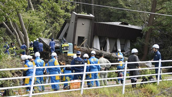 北海道地震､39人が安否不明･約295万戸停電