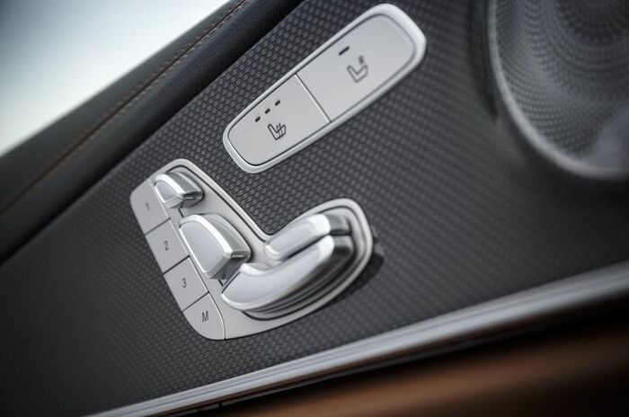 メルセデス・ベンツ E400 4マチック｜Mercedes-Benz E400 4MATIC