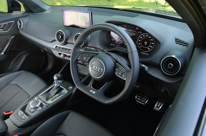 アウディ Q2｜Audi Q2