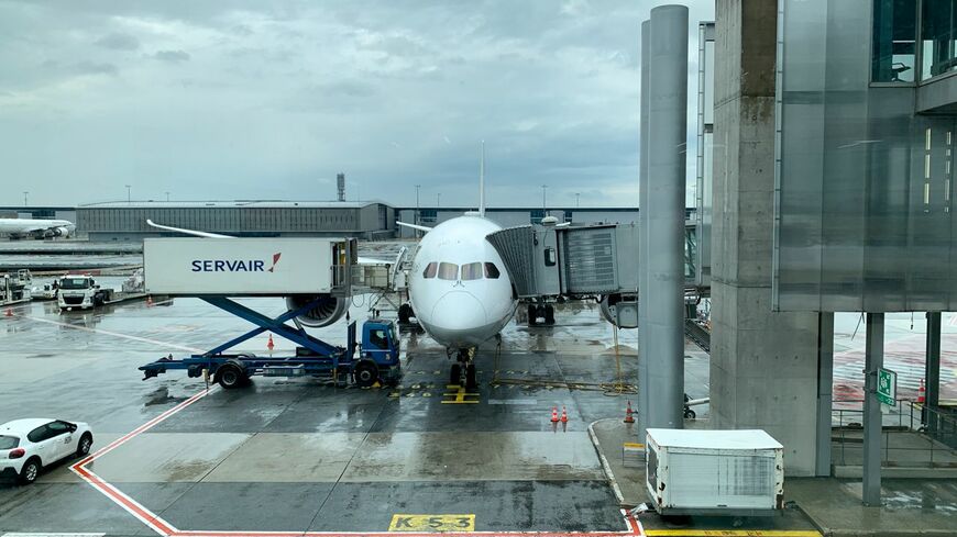 乗客は少なく飛行機内はガラガラ（写真：筆者撮影）