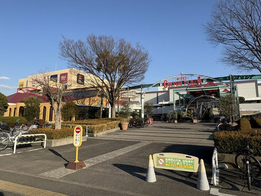 ニッケコルトンプラザ。「市川市に都心にも誇れる何かを」という信念が、今も支持される施設を作り上げた）（写真：筆者撮影）