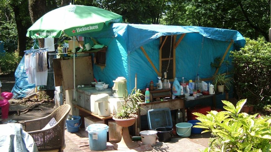 女性ホームレスが暮らすテント。生活感があふれている（写真提供：丸山里美氏）