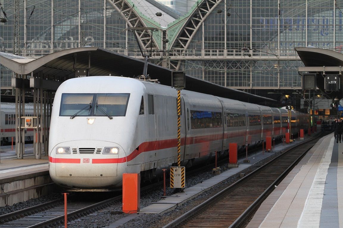 遅延も常態化､ドイツの鉄道が直面した異変     高い鉄道技術を誇る国で何が起きているのか