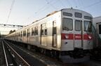 夕陽に輝く現役時の8500系8622号。