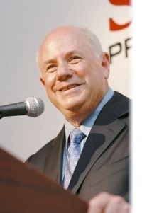 （このひとに5つの質問）エリ・ハラリ 米サンディスクCEO