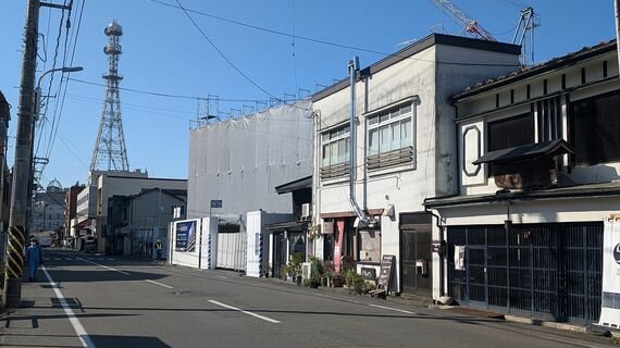 マンションの建設現場