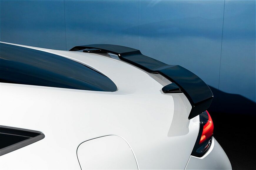 ホンダアクセスが開発した純正アクセサリーを装着したホンダ新型「プレリュード」