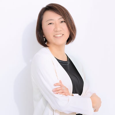 森田舞（もりた・まい）オカムラ ワークデザイン研究所 所長岡村製作所（現・オカムラ）入社後、製品の企画開発担当を経て、大学や社外の専門家と働き方・働く場に関する共同研究・効果検証などに携わる。2022年より現職。講演会の講師、研究誌・ウェブでの情報発信なども手がける。博士（工学）、一級建築士。著書に『オフィスはもっと楽しくなる』（プレジデント社）