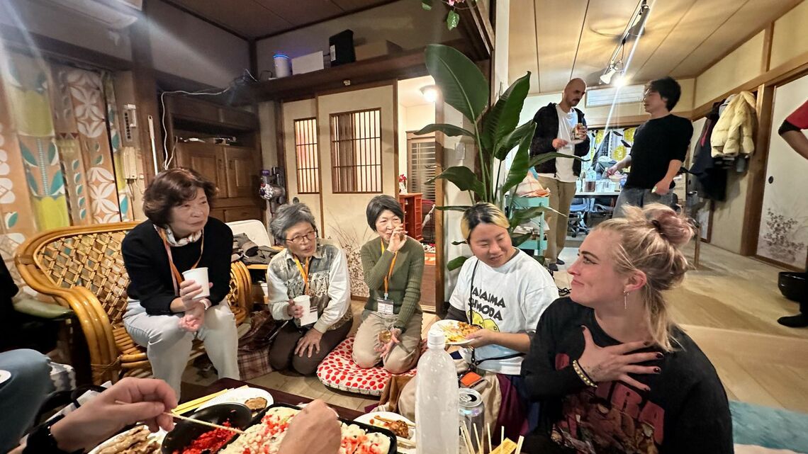 地元の人達との交流会