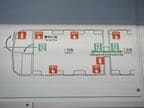 非常通報器や脱出経路などの案内図