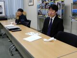 写真：同校の取り組みを説明する日野田教諭（右）と髙橋教諭（左）