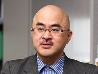 数学のソリトン理論で渋滞、津波を解明--『とんでもなく役に立つ数学』を書いた西成活裕氏(東京大学先端科学技術研究センター教授)に聞く