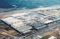 東芝が半導体事業に大ナタ、競合サムスンに生産委託