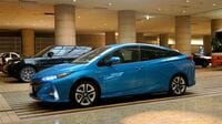 ｢プリウスPHV｣が不人気を吹き飛ばした理由 大幅進化の新型は欧米の挑発に実力で応えた
