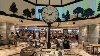 大阪･梅田の｢超王道フードコート｣が楽園すぎた