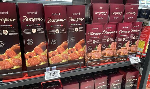 「ザンポーネ」と「コテキーノ」