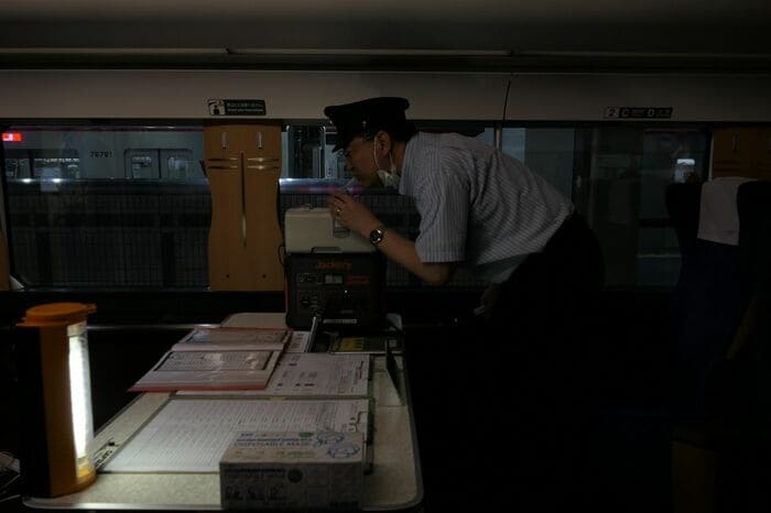 仮に停電してもアルコール検査器ができる