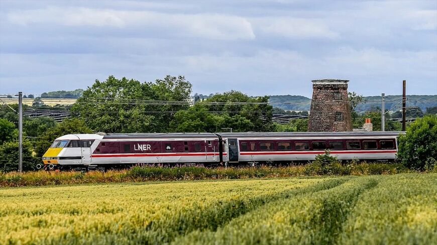 ロンドン・ノース・イースタン鉄道（LNER）の「インターシティ225」。エアコン性能が低いため猛暑で運用を減らし、列車が減便された（写真：London North Eastern Railway）