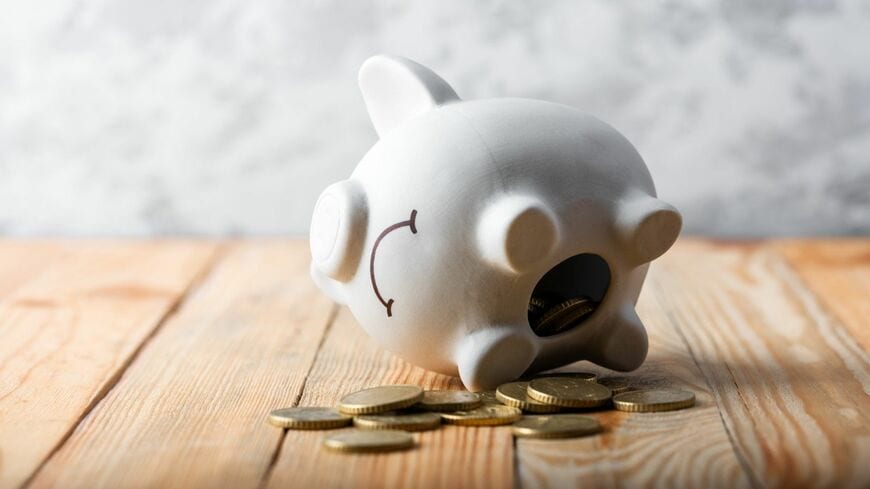 金融の知識がないとどうなってしまうのでしょうか（写真：Smit／PIXTA）この記事の画像を見る(◯枚)
