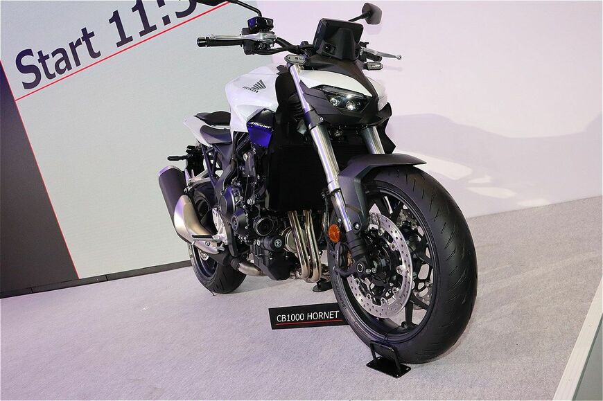 東京モーターサイクルショーで展示されていたホンダの新型「CB1000ホーネット」（筆者撮影）