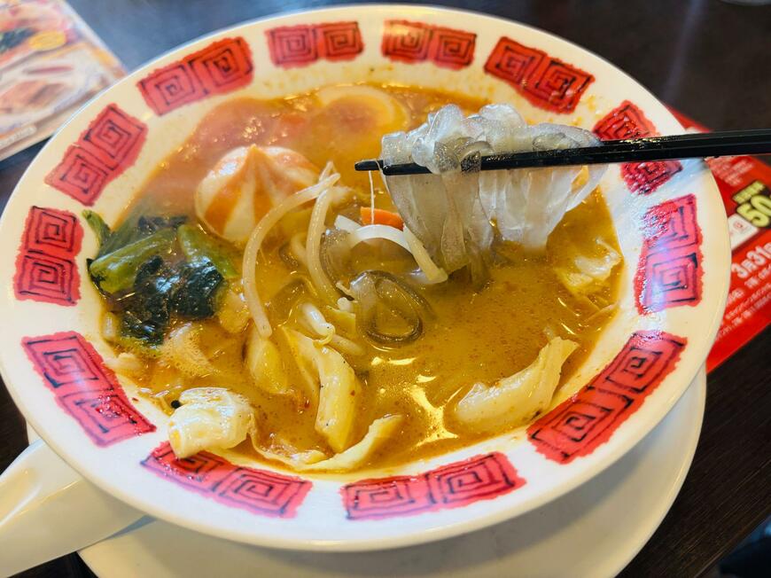 バーミヤンのマーラータン。小籠包や魚肉のつみれなども入っている（写真：筆者撮影）