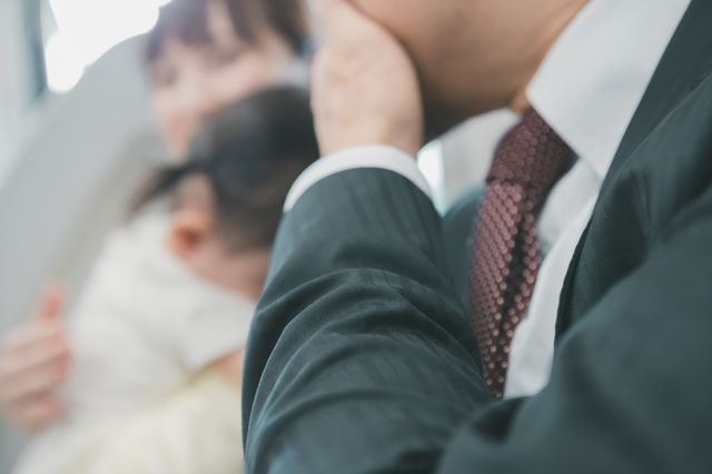 化粧のニオイが苦手な男性もいる（写真：mits / PIXTA）