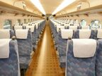 喫煙車の車内