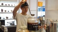 20代会社員が1人開発した｢伊良コーラ｣の正体 新商品の｢瓶入りコーラ｣は2万本が予約済み