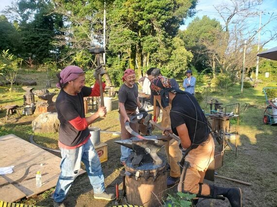 「ライブ鍛鉄」の様子