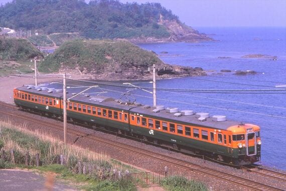 急行赤倉 165系