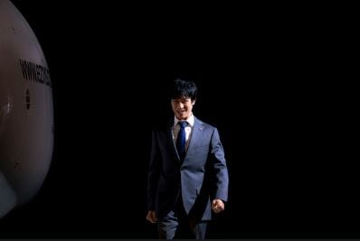 続編ドラマ映画化決定！【新品未使用】日曜劇場 VIVANT　非売品　うちわ VIVANT』が日曜劇場に帰ってくる！ 2026年、続編を放送決定