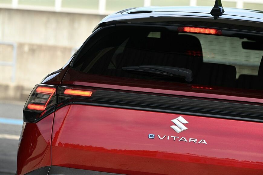 スズキ eビターラ（写真：スズキ）