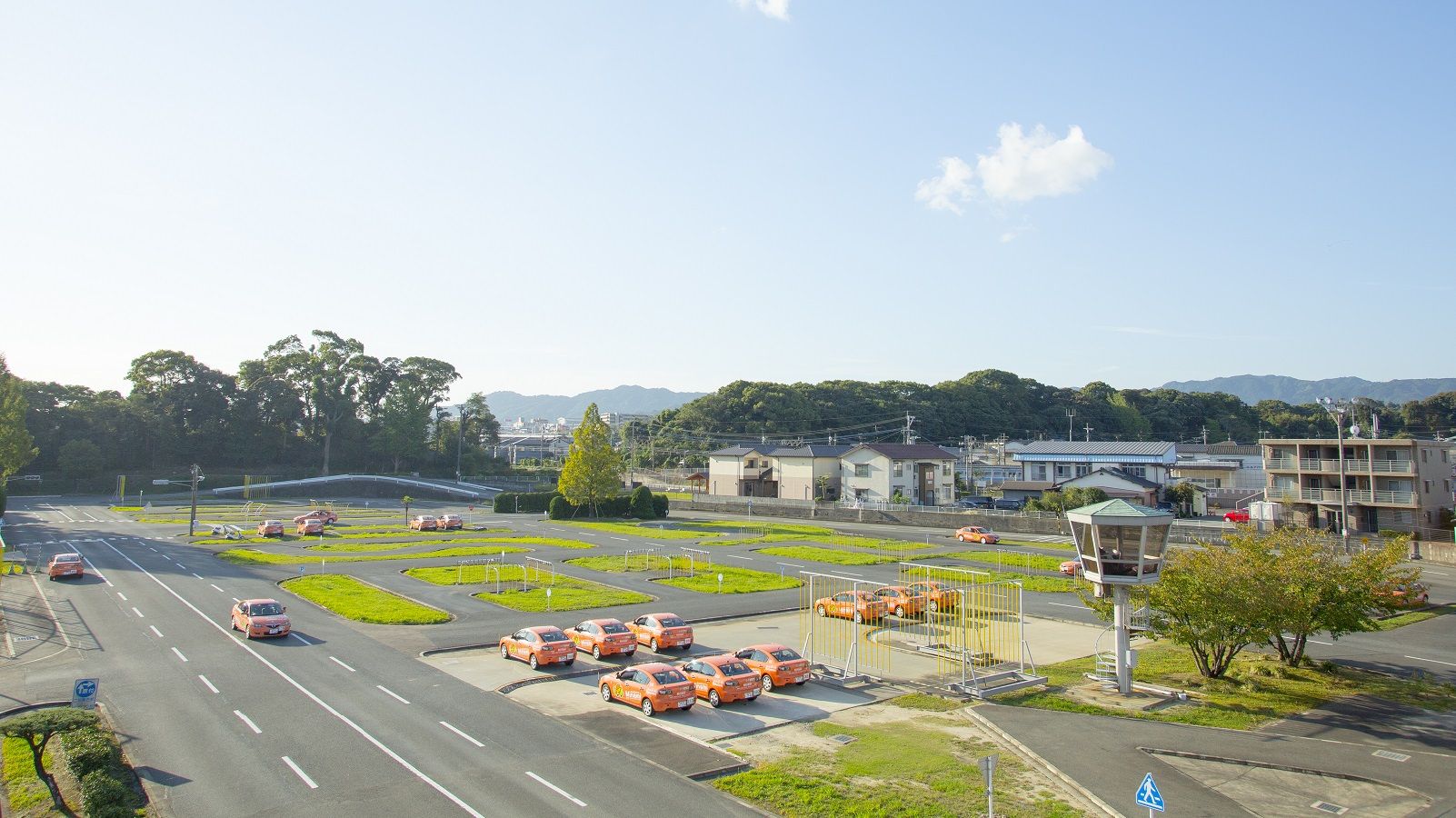 36歳社長が変身する かめライダー の正体 街 住まい 東洋経済オンライン 社会をよくする経済ニュース