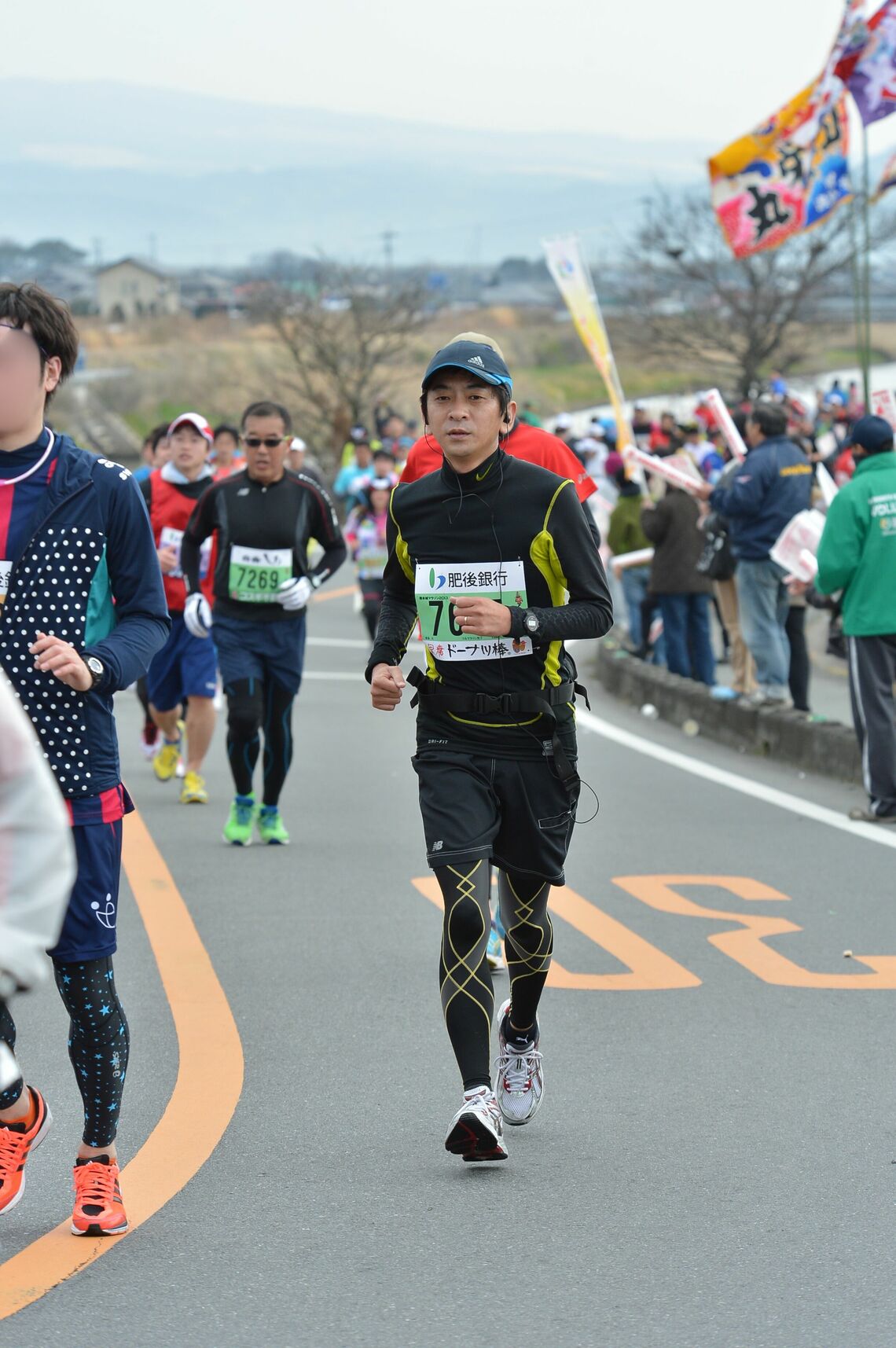 熊本城マラソンで走る東島さん（写真：東島さん提供）