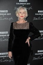 男性の“サー”にあたるデイムの称号を持つヘレン・ミレン。
