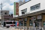 嬉野バスセンターを出発する「九州号」（記者撮影）