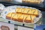 甘み抑えめの基本のチーズケーキ「ナチュラル」税込み540円（撮影：佐々木仁）