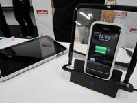 ＡＣアダプタなしでアイフォーンを充電！村田製作所が新システムを発表