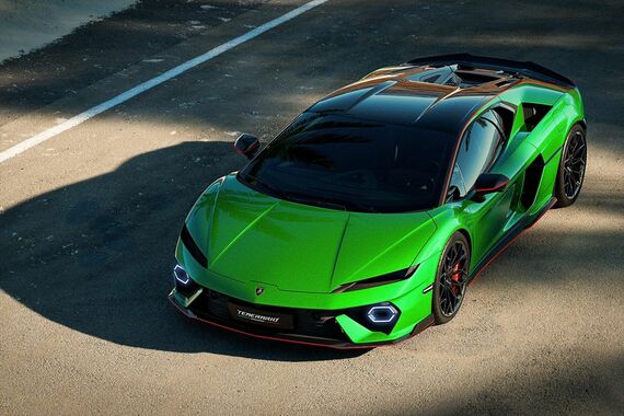 アレジェリータにはチタンマフラーなども装備される（写真：Automobili Lamborghini）