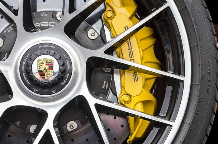ポルシェ 911 ターボS ｜Porsche 911 Turbo S